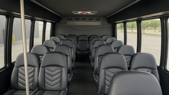 wheaton 28 passenger minibus
